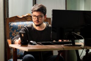 Comment ce site web enrichit tes connaissances en crypto