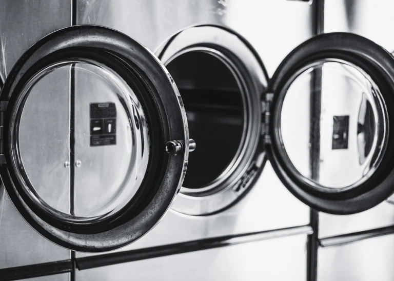 Comment bien choisir un lave-linge professionnel pour votre activité ? Nos conseils d’expert